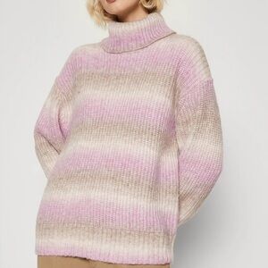 Gap turtleneck sweater